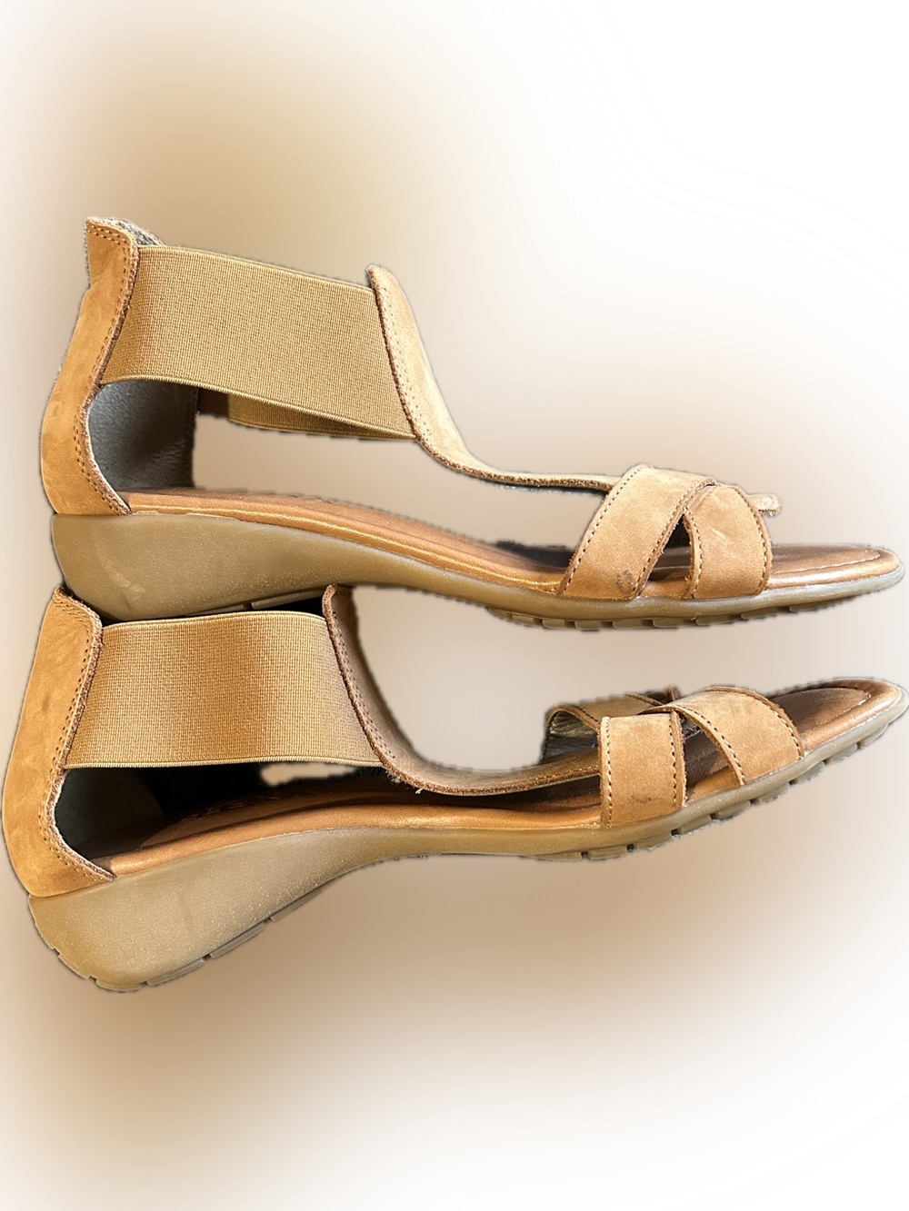THE FLEXX Tan Suede T-Strap Sandals - Picture 3 of 8